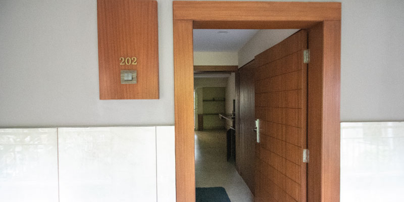 Executive Room Ground Level Deck /website/images/new-pics/executive-room-deck-new-3.jpg